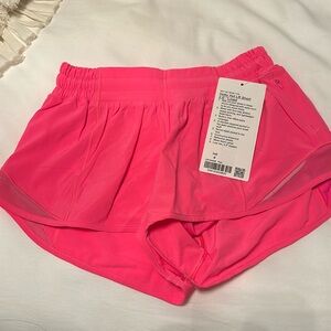 Brand new with tags hotty hot LR short 2.5” lined